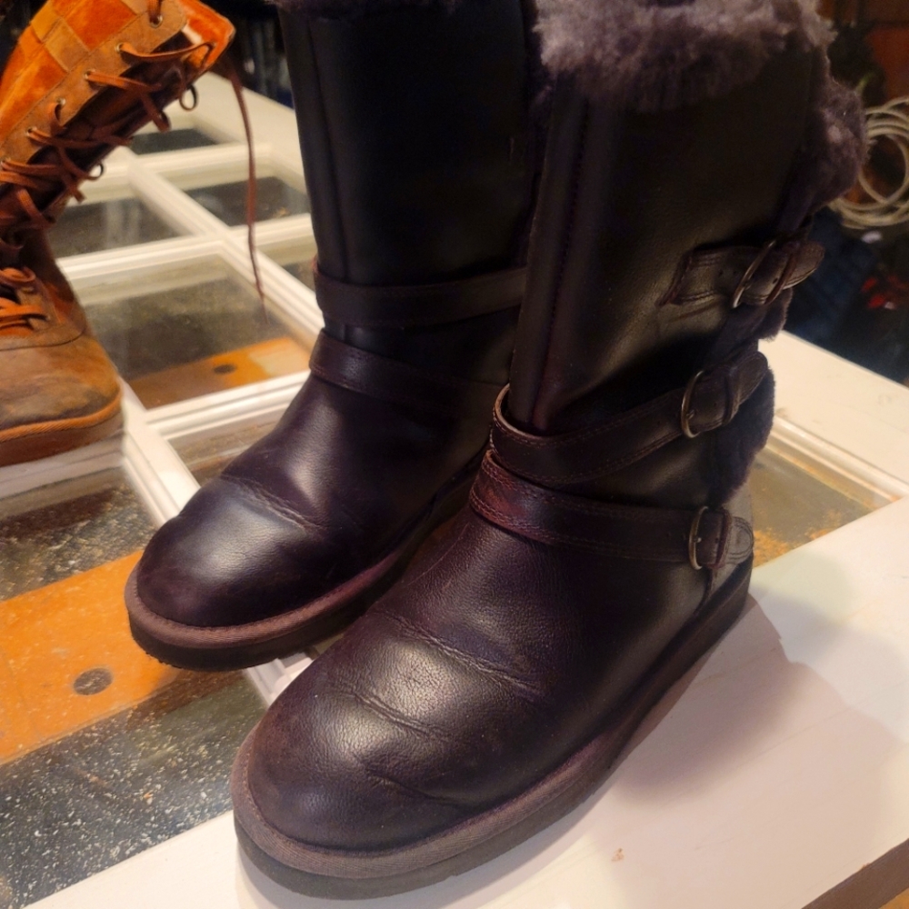 Uggs size 8